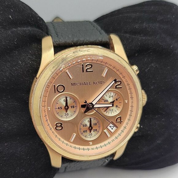 Michael Kors Runway MK5128 Women's Black Leather Analog dial quartz Watch AM551 - Picture 4 of 11